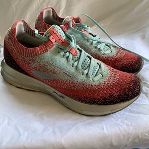 Brooks Levitate 2 Tennis Shoes